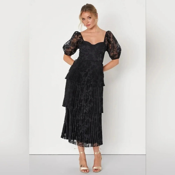 Lulus Posh Delight Black Floral Jacquard Pleated Midi Dress S Wedding Party - Picture 2 of 10